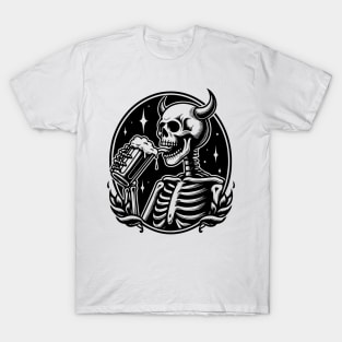 skeleton drinking beer T-Shirt